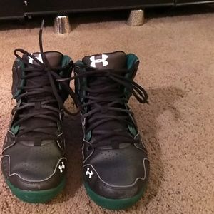 UnderArmour basketball ball shoes